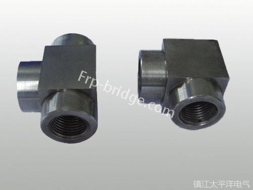 内(nèi)螺紋彎通三(sān)通接頭