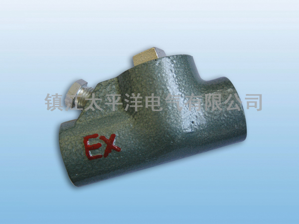 Sxd三通型(xíng)隔離密封接(jie)頭