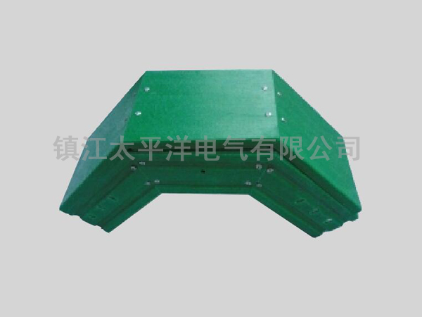 玻(bō)璃鋼垂直上彎通(tong)