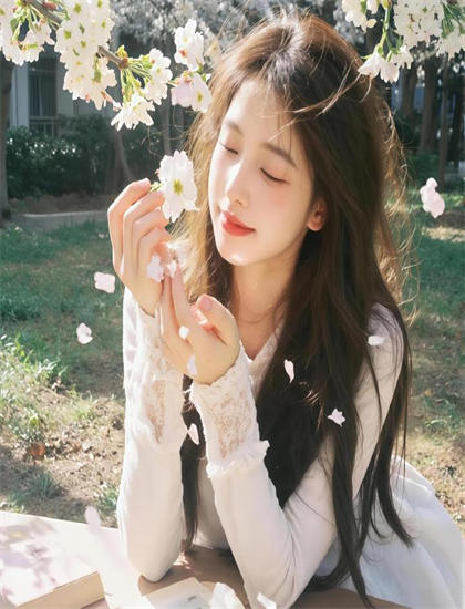 探索朋友请直播的奥秘：隐藏细节与深层意义，收藏必备